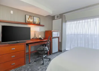 Courtyard by Marriott San Diego Airport/Liberty Station hotel thumbnail 6