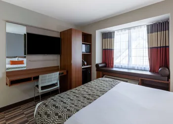 Microtel Inn & Suites by Wyndham Sunbury/Columbus North hotel thumbnail 7