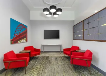 Hampton Inn & Suites Pittsburgh-Downtown hotel thumbnail 2