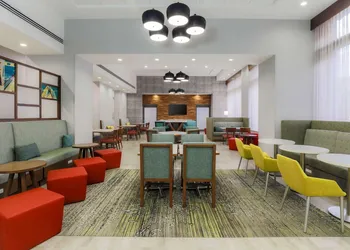 Hampton Inn & Suites Pittsburgh-Downtown hotel thumbnail 5