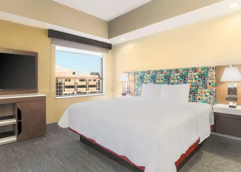 Hampton Inn & Suites Pittsburgh-Downtown hotel thumbnail 7