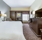 Hampton Inn Columbus-West hotel detail image 4