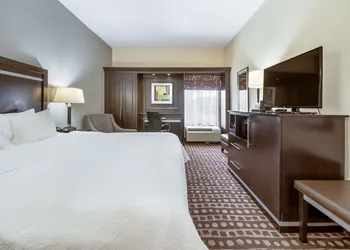 Hampton Inn Columbus-West hotel thumbnail 4