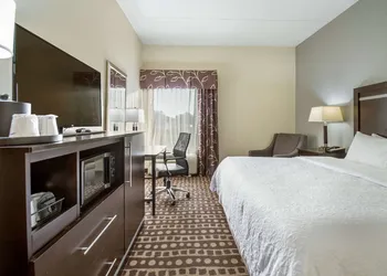Hampton Inn Columbus-West hotel thumbnail 6