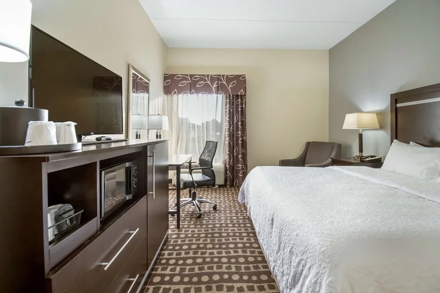 Hampton Inn Columbus-West hotel detail image 6