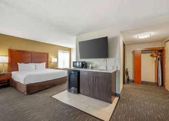 Best Western Chicago - Downers Grove hotel thumbnail 7