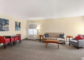 Best Western Chicago - Downers Grove hotel thumbnail 8