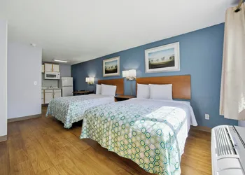 HomeTowne Studios by Red Roof Atlanta – Peachtree Corners hotel thumbnail 5