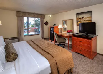 Foothills Inn hotel thumbnail 5
