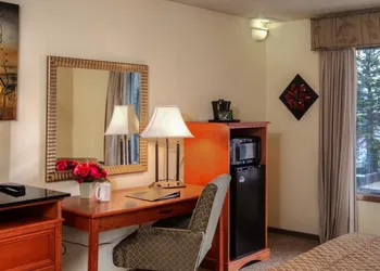 Foothills Inn hotel thumbnail 8