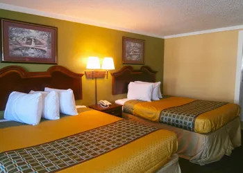 Americas Best Value Inn Conyer hotel thumbnail 5
