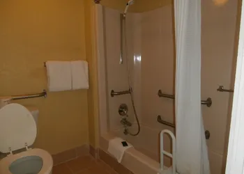 Americas Best Value Inn Conyer hotel thumbnail 6