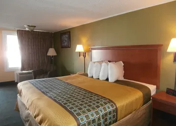Americas Best Value Inn Conyer hotel thumbnail 7