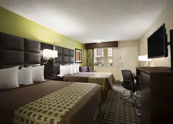 Days Inn by Wyndham Dallas Irving hotel thumbnail 4