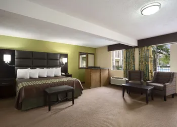 Days Inn by Wyndham Dallas Irving hotel thumbnail 7