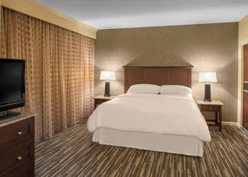 Sheraton Suites Akron Cuyahoga Falls hotel thumbnail 5