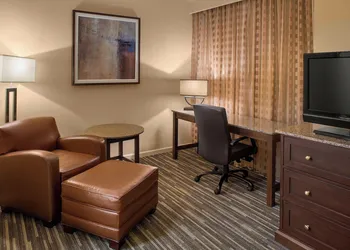 Sheraton Suites Akron Cuyahoga Falls hotel thumbnail 7
