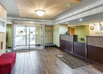 Comfort Inn Conyers hotel thumbnail 4