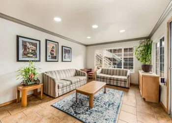 Americas Best Value Inn Ukiah hotel thumbnail 2