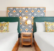 Beach Plaza hotel detail image 7