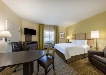 Candlewood Suites Springfield-Medical District hotel thumbnail 4