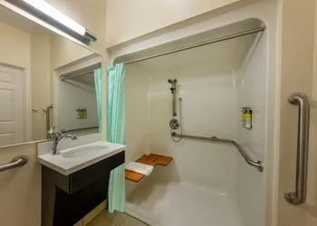Candlewood Suites Springfield-Medical District hotel thumbnail 5