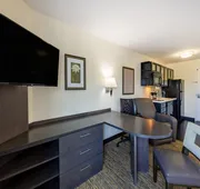 Candlewood Suites Springfield-Medical District hotel detail image 7