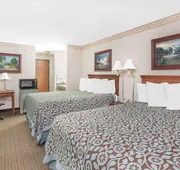 Days Inn & Suites by Wyndham Brinkley hotel detail image 4
