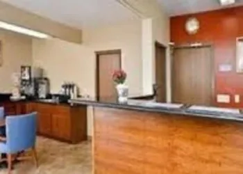Riverton Inn & Suites hotel thumbnail 2