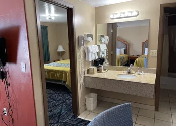 Riverton Inn & Suites hotel thumbnail 8