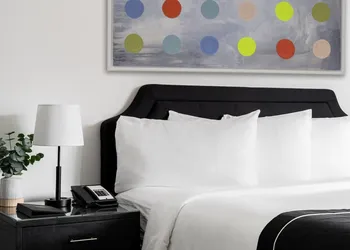Essex House By Clevelander hotel thumbnail 8
