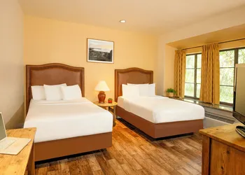 Clocktower Inn Ventura hotel thumbnail 8