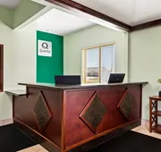 Quality Inn & Suites Seville hotel detail image 4