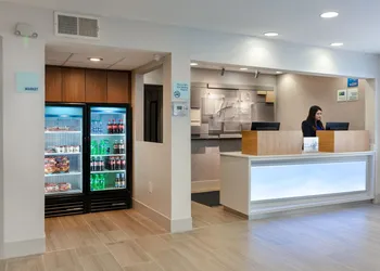Holiday Inn Express Alpharetta - Roswell by IHG hotel thumbnail 2