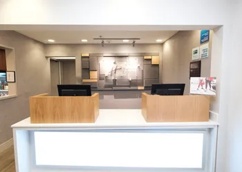 Holiday Inn Express Alpharetta - Roswell by IHG hotel thumbnail 3