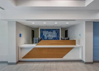 Holiday Inn Express Hotel & Suites San Diego-Sorrento Valley by IHG hotel thumbnail 2