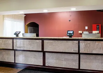 Red Roof Inn & Suites Middletown - Franklin hotel thumbnail 3