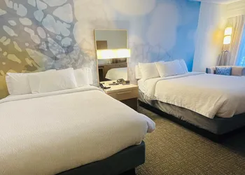 Courtyard By Marriott Cape Cod Hyannis hotel thumbnail 4