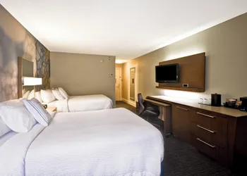 Courtyard By Marriott Cape Cod Hyannis hotel thumbnail 6