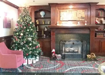 Holiday Inn Express Hotel & Suites Waterford by IHG hotel thumbnail 2