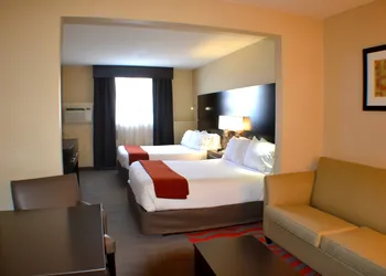 Holiday Inn Express Hotel & Suites Waterford by IHG hotel thumbnail 3
