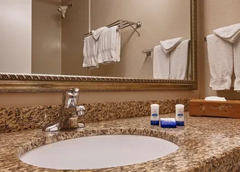 Best Western Plus Chicago Hillside hotel thumbnail 5