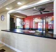 Ontario Inn & Suites hotel detail image 4