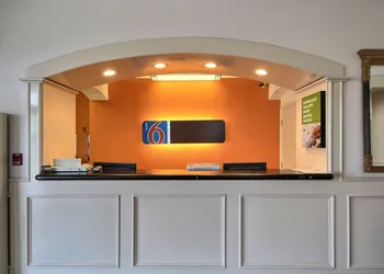 Motel 6 Edinburg, TX hotel thumbnail 2