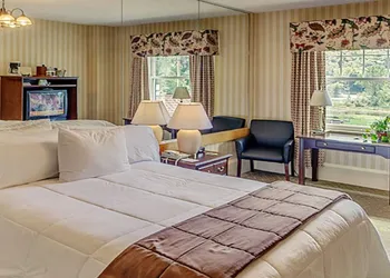 The Shawnee Inn and Golf Resort hotel thumbnail 4