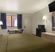 Travelodge by Wyndham Holbrook hotel detail image 3