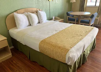 Travelodge by Wyndham Holbrook hotel thumbnail 4
