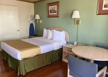 Travelodge by Wyndham Holbrook hotel thumbnail 6