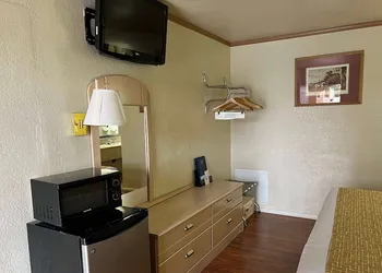 Travelodge by Wyndham Holbrook hotel thumbnail 8