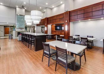 Hampton Inn & Suites by Hilton Brantford Conference Centre hotel thumbnail 6